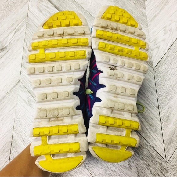 Reebok | ZigTech Shark 3.0 Sneakers Neon Color 3.5 - Picture 6 of 7